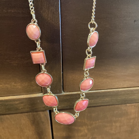 Charming Charlie - Matching Coral Gold Tone Chain Link Necklace & Earring Set - Picture 4 of 10